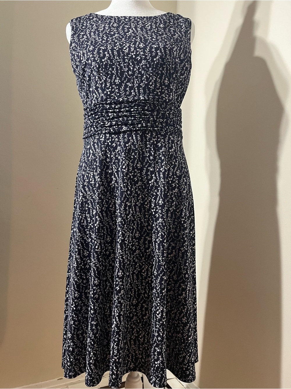 Jessica Howard Navy and White Floral Midi Dress - 8P